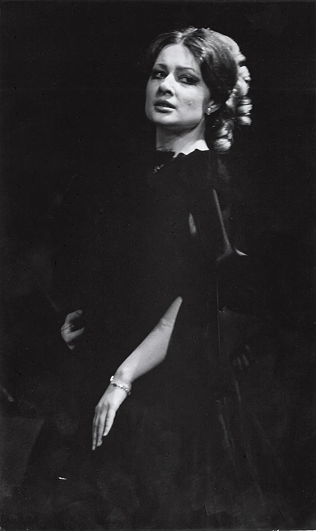 Ewa Iżykowska -- performance